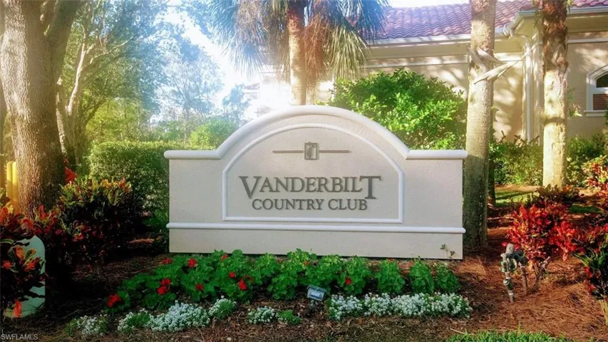 8225  Danbury E BLVD, Naples, FL 34120