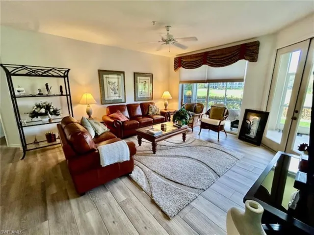 8225  Danbury E BLVD, Naples, FL 34120