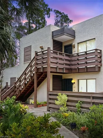 126 Pinebrook Dr, Fort Myers, Florida 33907