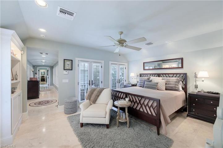 Private master suite
