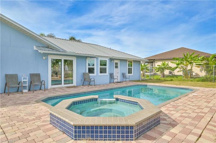 1307 NE 9th PL, CAPE CORAL FL 33909