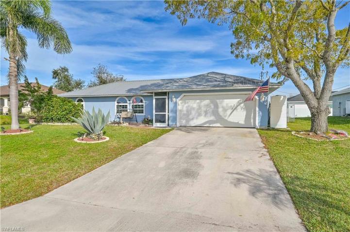 1307 NE 9th PL, CAPE CORAL FL 33909