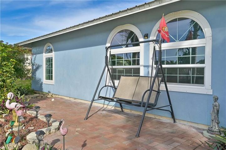 1307 NE 9th PL, CAPE CORAL FL 33909