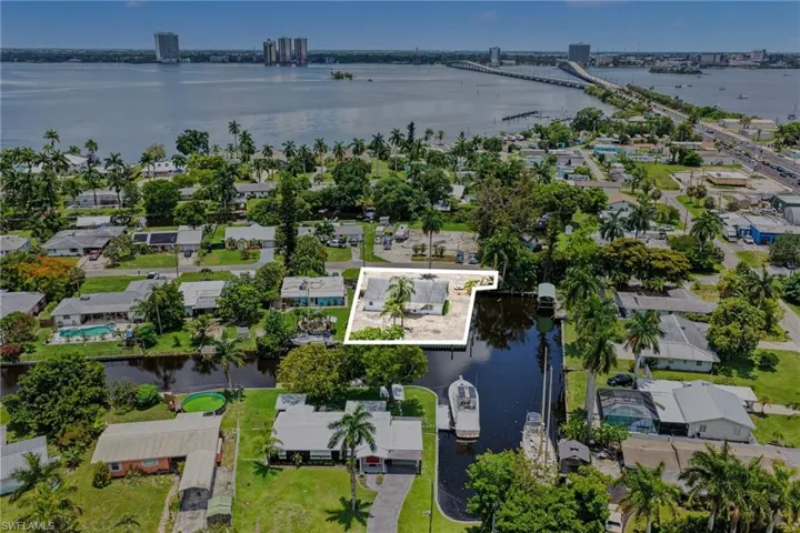 20 Estate Dr, North Fort Myers, Florida 33917
