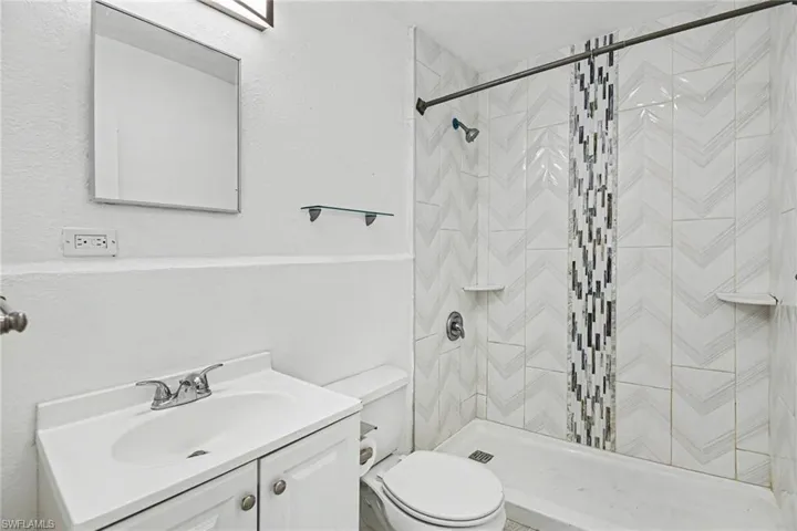 20 Estate Dr, North Fort Myers, Florida 33917