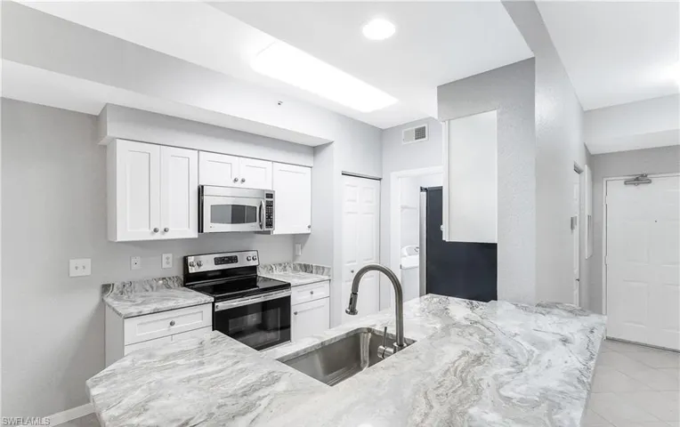 4635 Saint Croix Ln # 1215, Naples, Florida 34109
