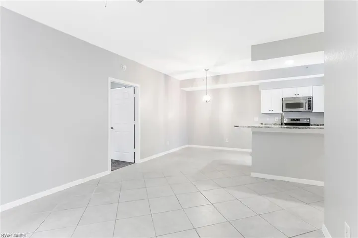 4635 Saint Croix Ln # 1215, Naples, Florida 34109