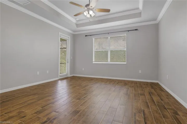2118  Satsuma  LN, Naples, FL 34120