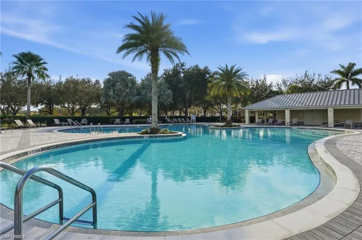 2118  Satsuma  LN, Naples, FL 34120