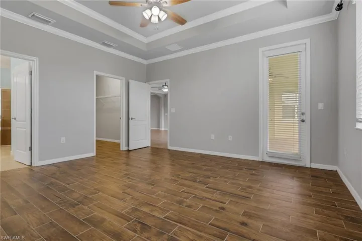 2118  Satsuma  LN, Naples, FL 34120