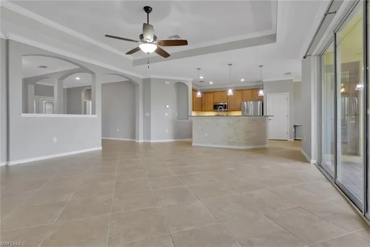 2118  Satsuma  LN, Naples, FL 34120