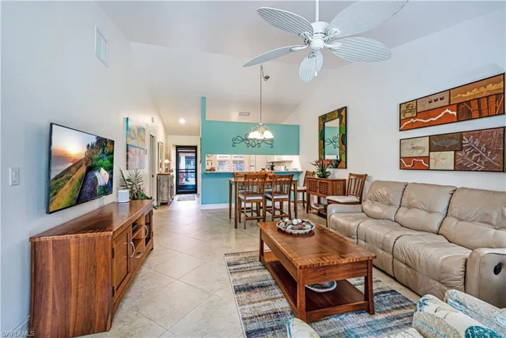 2036  Pine Isle  LN, Naples, FL 34112