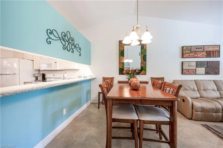 2036  Pine Isle  LN, Naples, FL 34112
