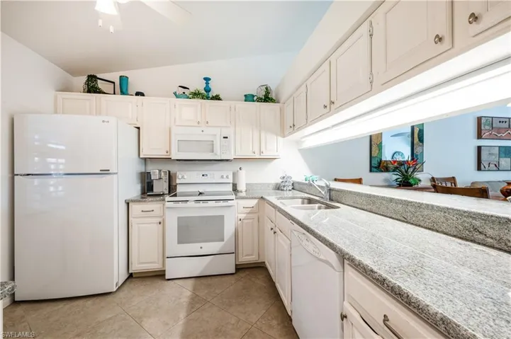 2036  Pine Isle  LN, Naples, FL 34112