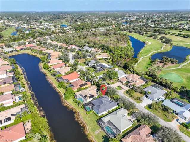335  Cypress W WAY, Naples, FL 34110