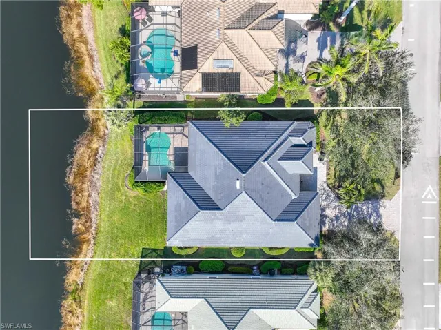 335  Cypress W WAY, Naples, FL 34110