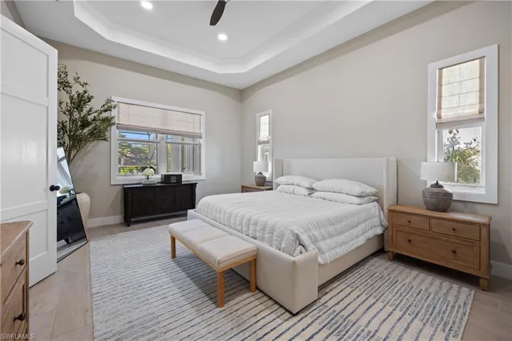335  Cypress W WAY, Naples, FL 34110