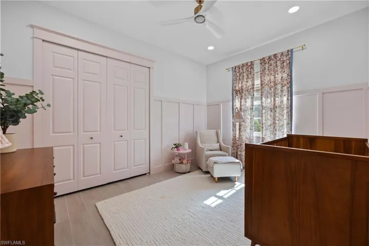 335  Cypress W WAY, Naples, FL 34110