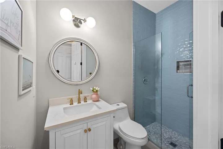 335  Cypress W WAY, Naples, FL 34110