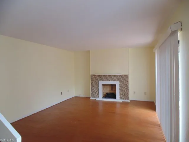 1549 Park Meadows Dr 4, Fort Myers, Florida 33907