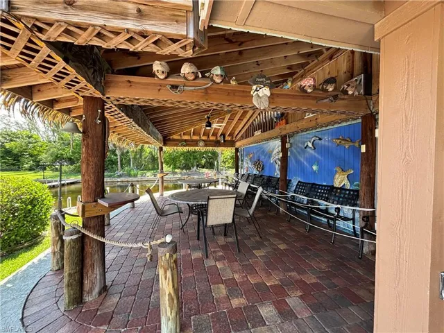 Hidden Harbour Amenities & Clubhouse -Marina Patio