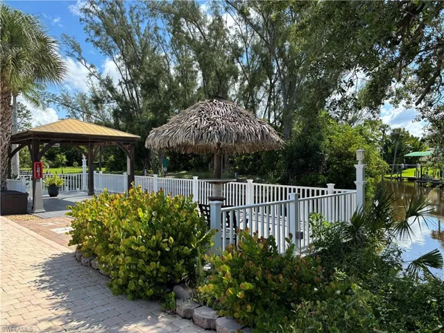 Hidden Harbour Gazebo