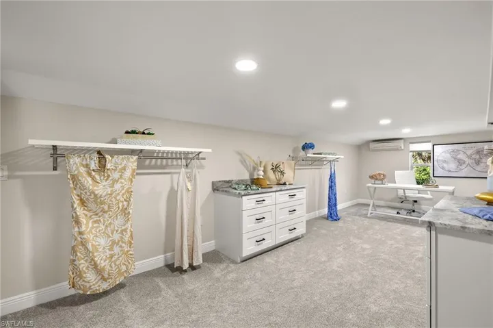 211  11th NW ST, Naples, FL 34120