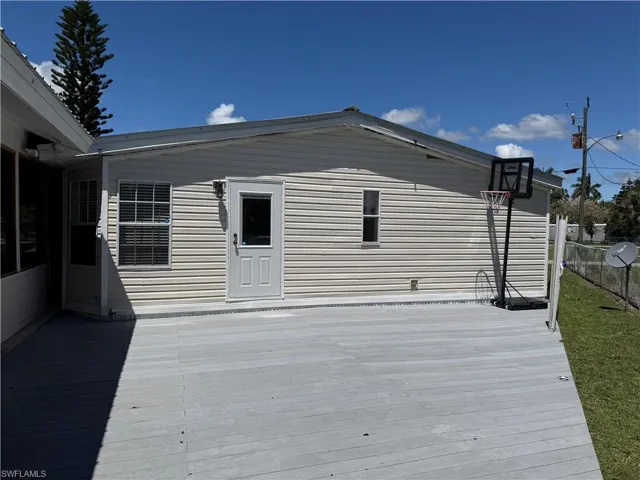 240 Mcbeth Way, Copeland, Florida 34137