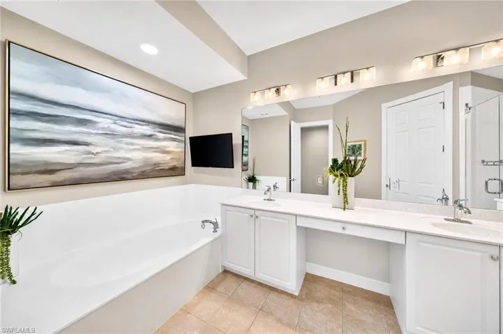 1855 Les Chateaux Blvd 5-201, Naples, Florida 34109