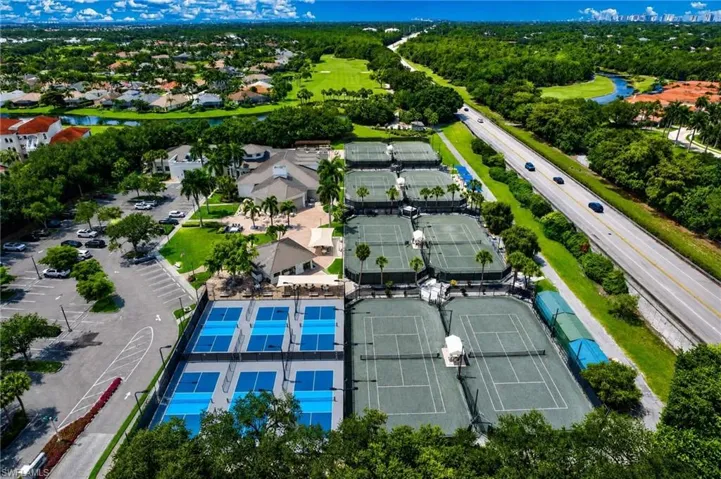1855 Les Chateaux Blvd 5-201, Naples, Florida 34109