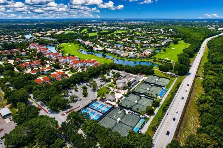 1855 Les Chateaux Blvd 5-201, Naples, Florida 34109
