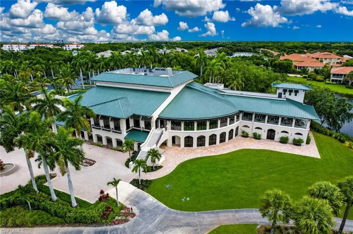 1855 Les Chateaux Blvd 5-201, Naples, Florida 34109