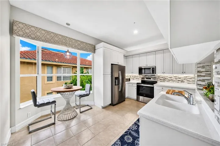 1855 Les Chateaux Blvd 5-201, Naples, Florida 34109