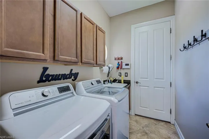11752 Rosalinda Ct, Fort Myers, Florida 33912