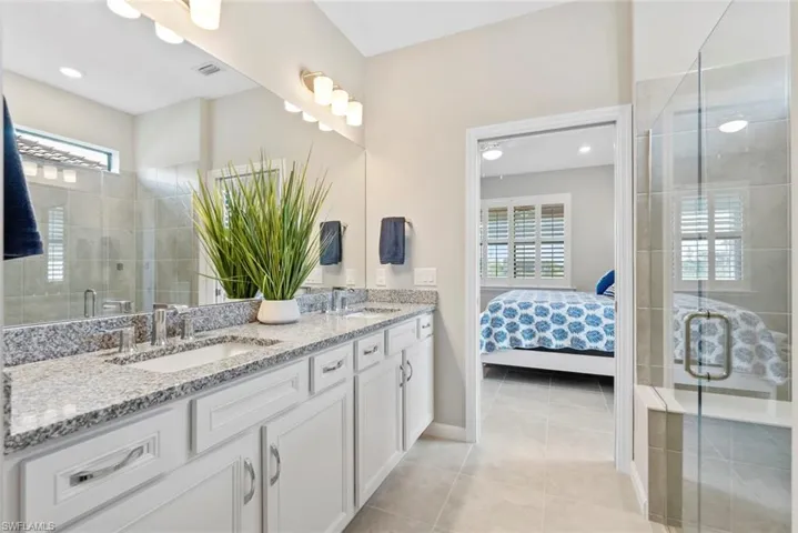 PRIMARY SUITE BATHROOM