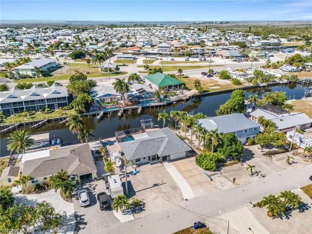 Aerial looking west with Captiva and the Gulf of Mexico in the background!  No bridges or locks!  Quick Gulf access.