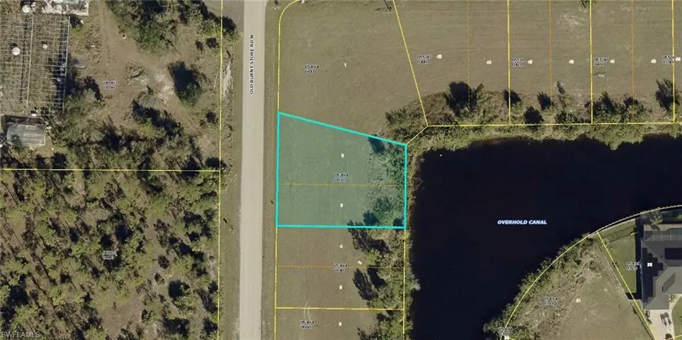 Aerial map of property and surrounding area featuring property boundaries highlighted