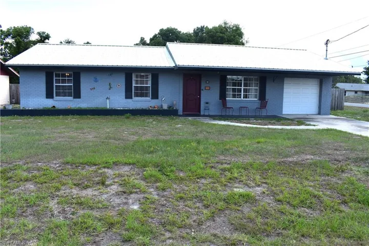 163  Jackson  ST, Lake Wales, FL 33859