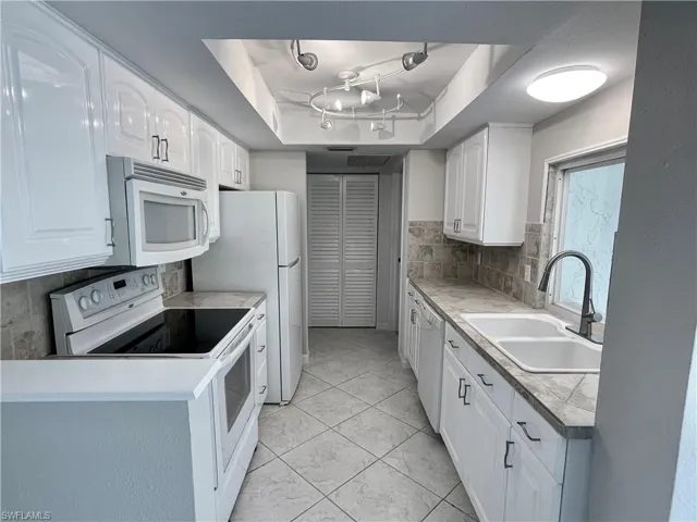 5775 Littlestone Ct, North Fort Myers, Florida 33903