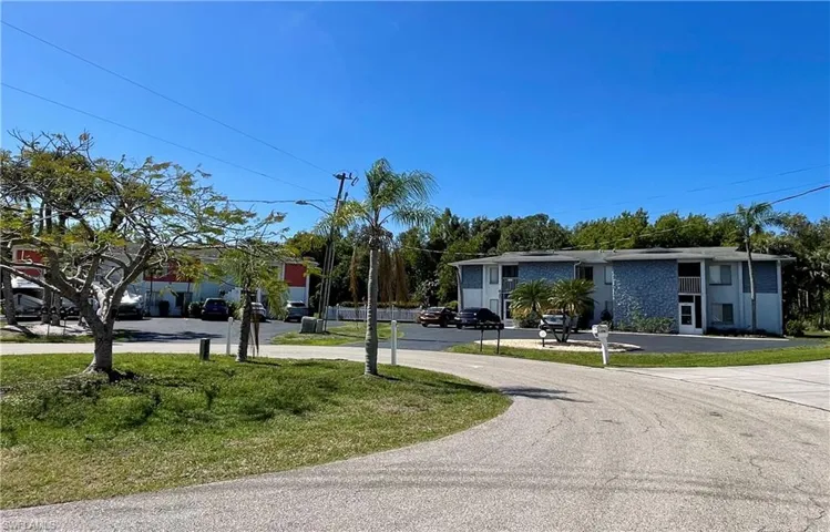 5775 Littlestone Ct, North Fort Myers, Florida 33903