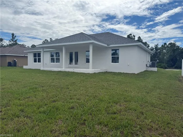 486 Willowbrook Dr, Lehigh Acres, Florida 33972