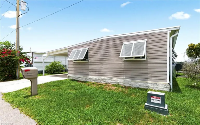 5509 Sir Walter Way, North Fort Myers, Florida 33917