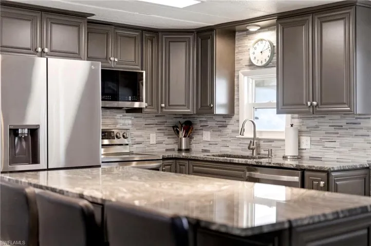 5509 Sir Walter Way, North Fort Myers, Florida 33917