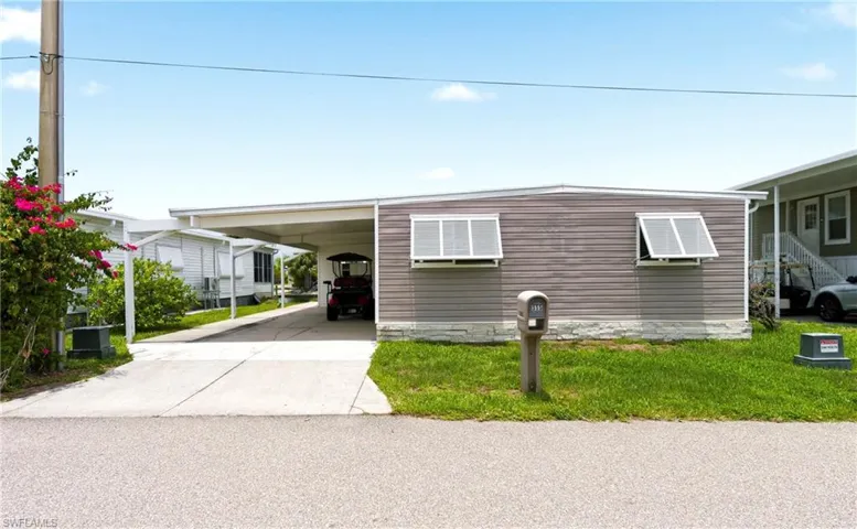 5509 Sir Walter Way, North Fort Myers, Florida 33917