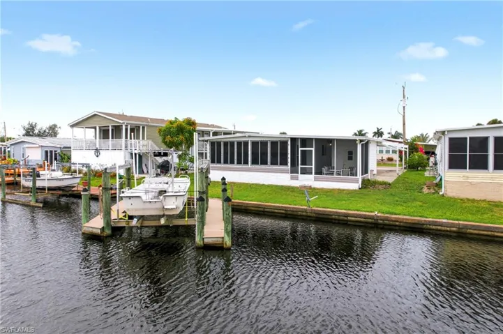 5509 Sir Walter Way, North Fort Myers, Florida 33917