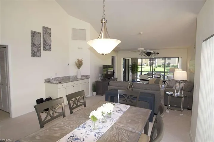 547 Beachwalk Cir, Naples, Florida 34108