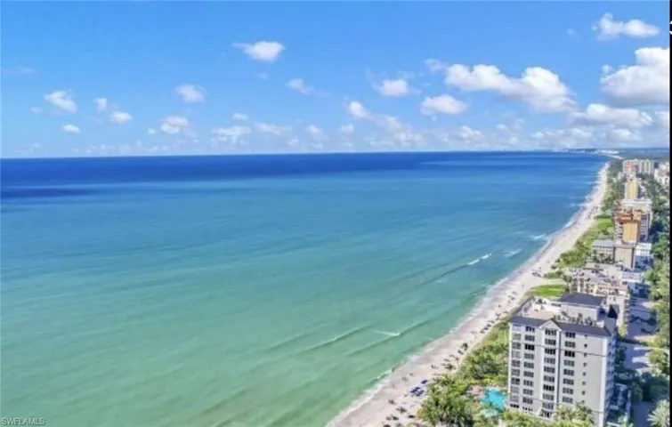 547 Beachwalk Cir, Naples, Florida 34108