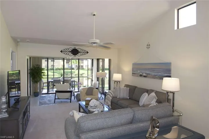 547 Beachwalk Cir, Naples, Florida 34108