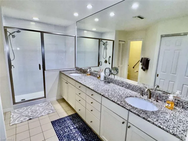 547 Beachwalk Cir, Naples, Florida 34108