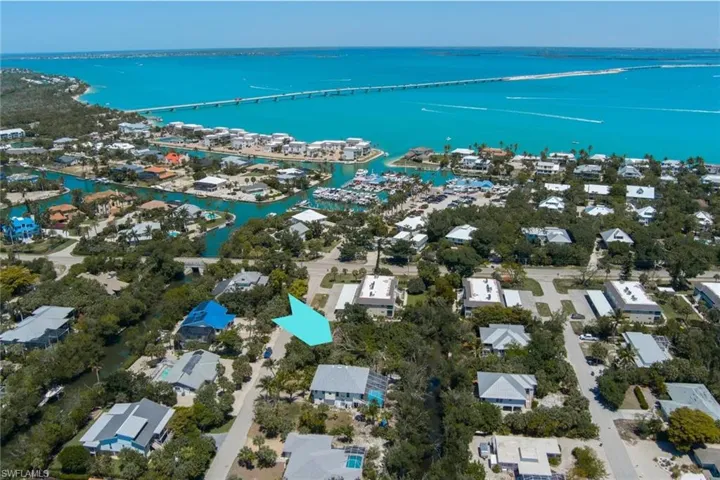 1084 S Yachtsman Dr, Sanibel, Florida 33957